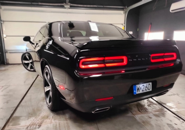 Dodge Challenger cena 135000 przebieg: 25980, rok produkcji 2019 z Radom małe 781